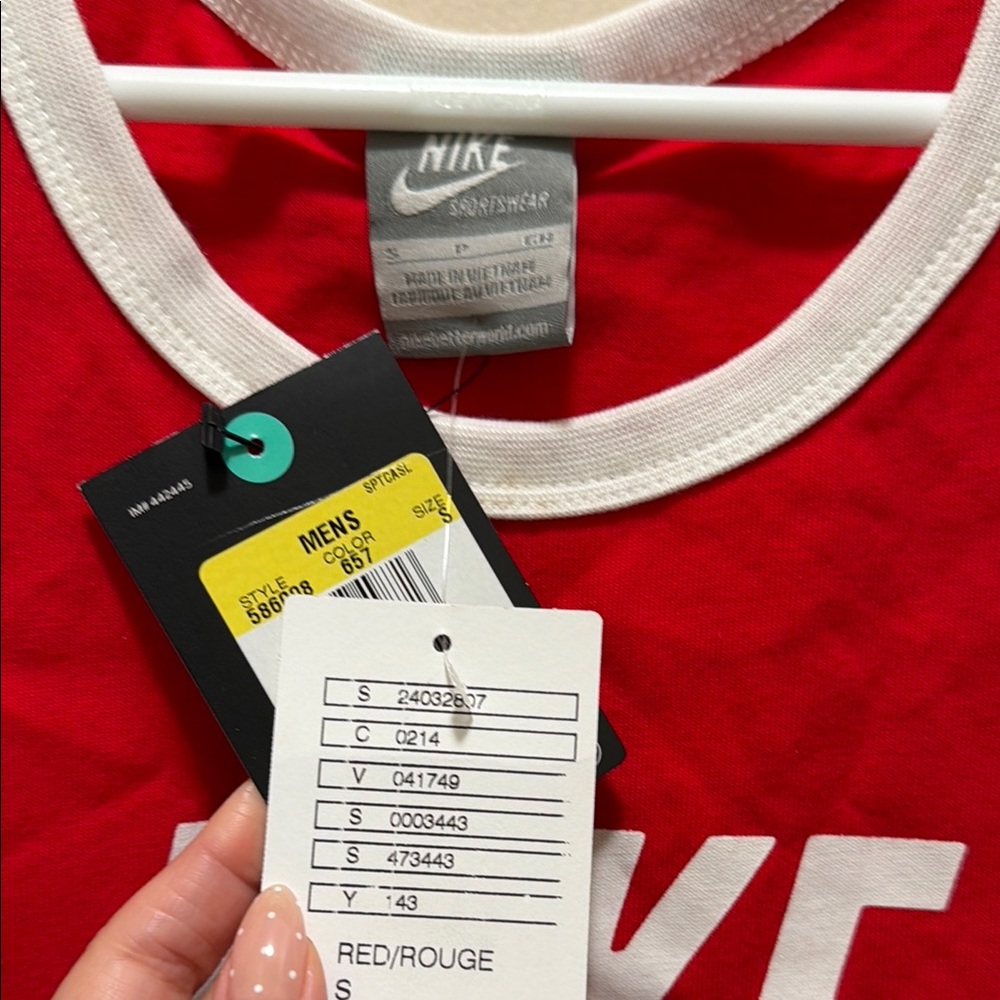 Nike Red Tank Top - Picture 2 of 2